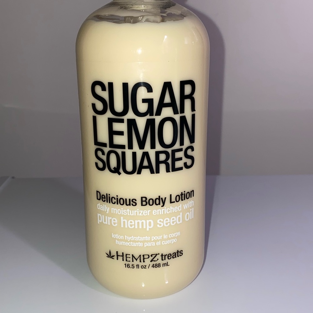 Hempz Treats SUGAR LEMON SQUARES Body Lotion Hemp Seed Oil 16.5 Oz NEW Sealed - Picture 3 of 6